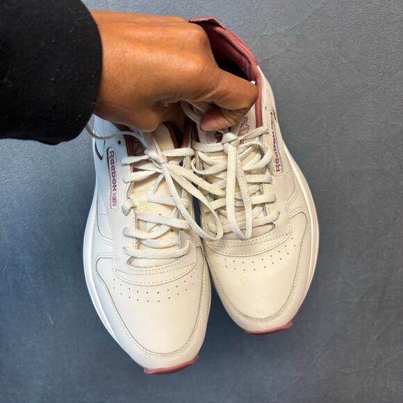 Reebok Women’s Classic Leather Ripple Shoes Cream Pink Size 9.5 Momcore Comfy - Picture 2 of 11